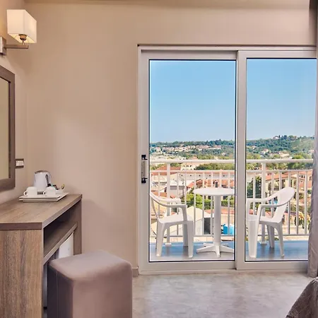 Hotel Altura Zakynthos 3*